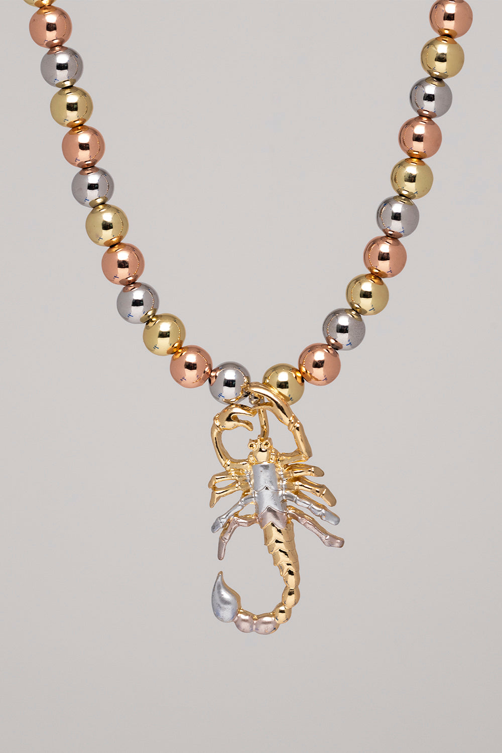 COLLAR ALACRÁN TRICOLOR