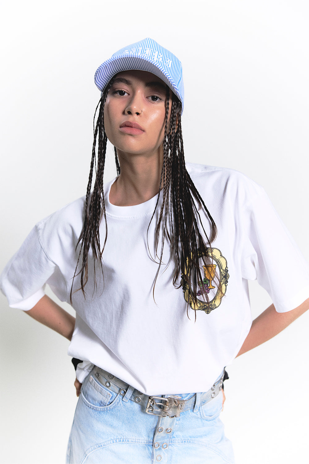 GORRA GÓTICO BLANCO