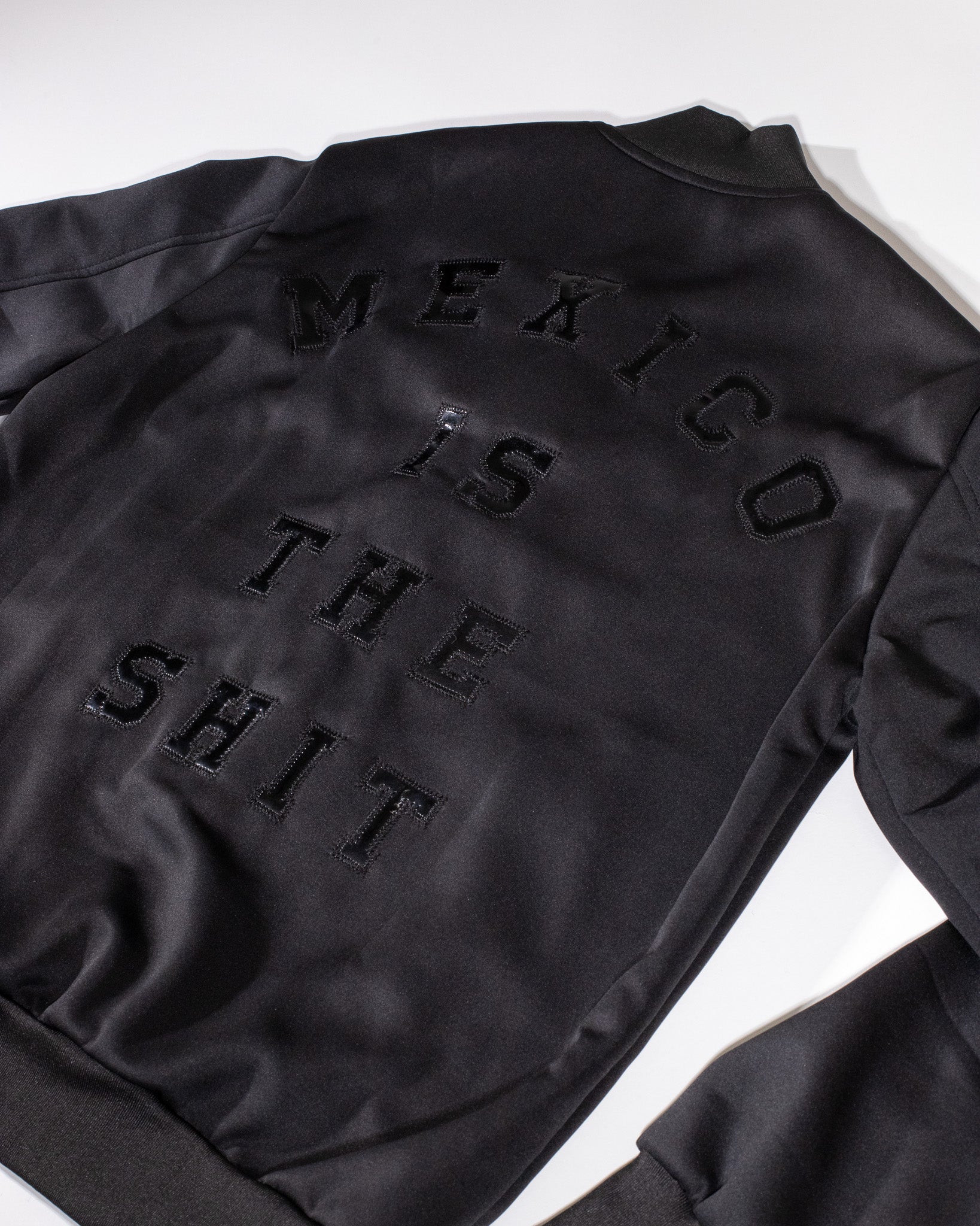 MEN'S BLACK-ON JACKET