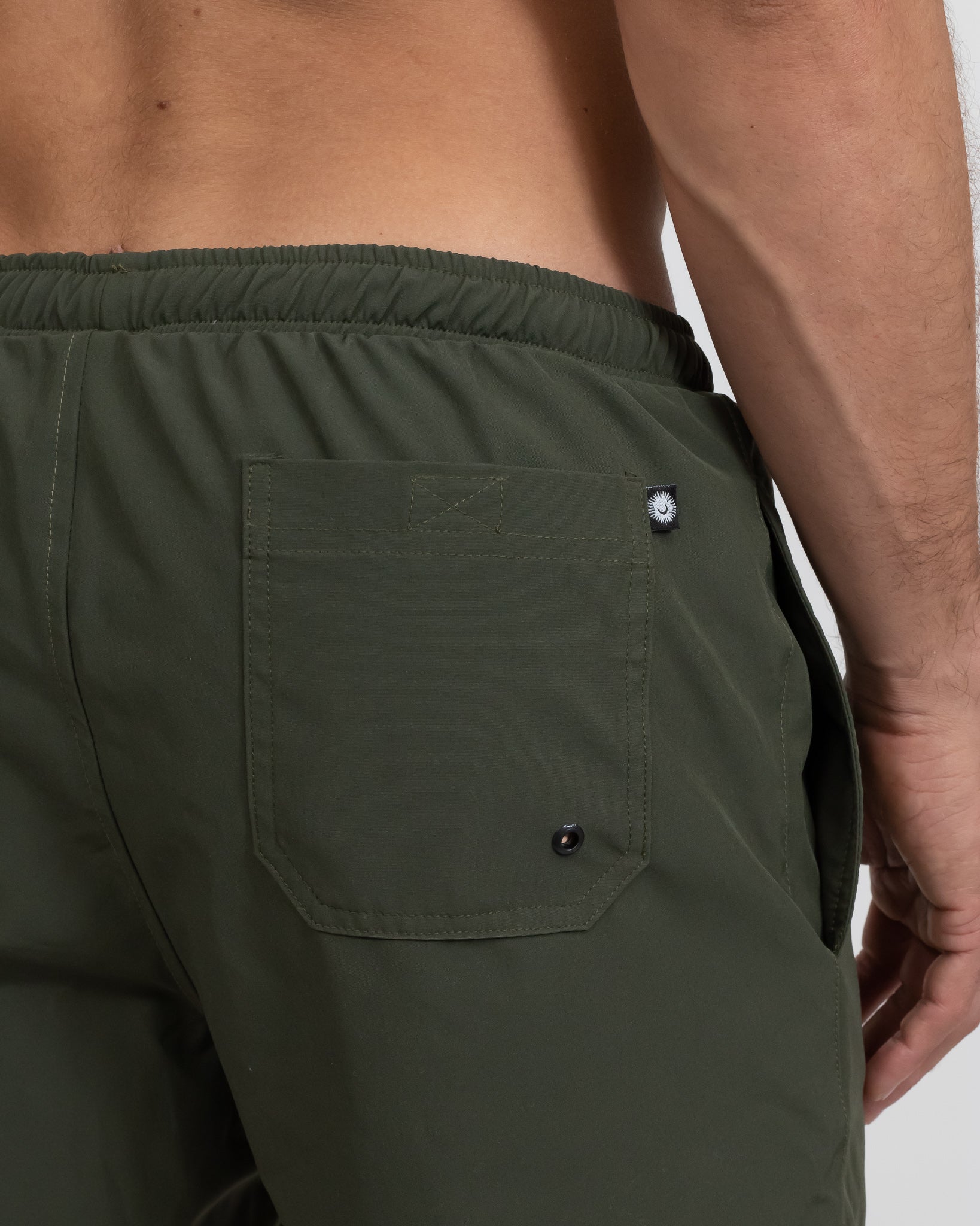 MILITARY GREEN CENTAURUS SHORTS