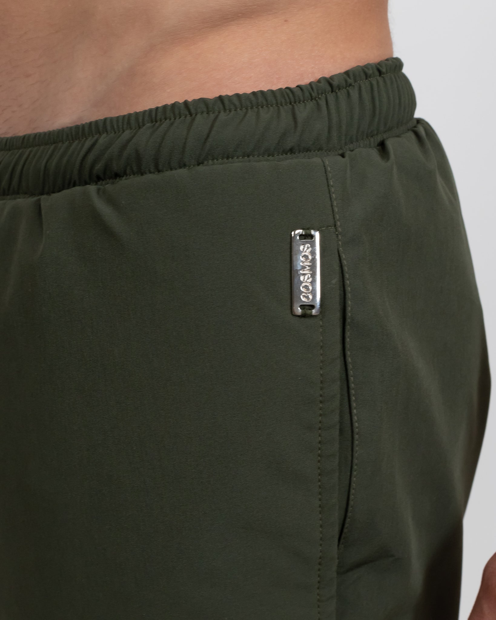 MILITARY GREEN CENTAURUS SHORTS