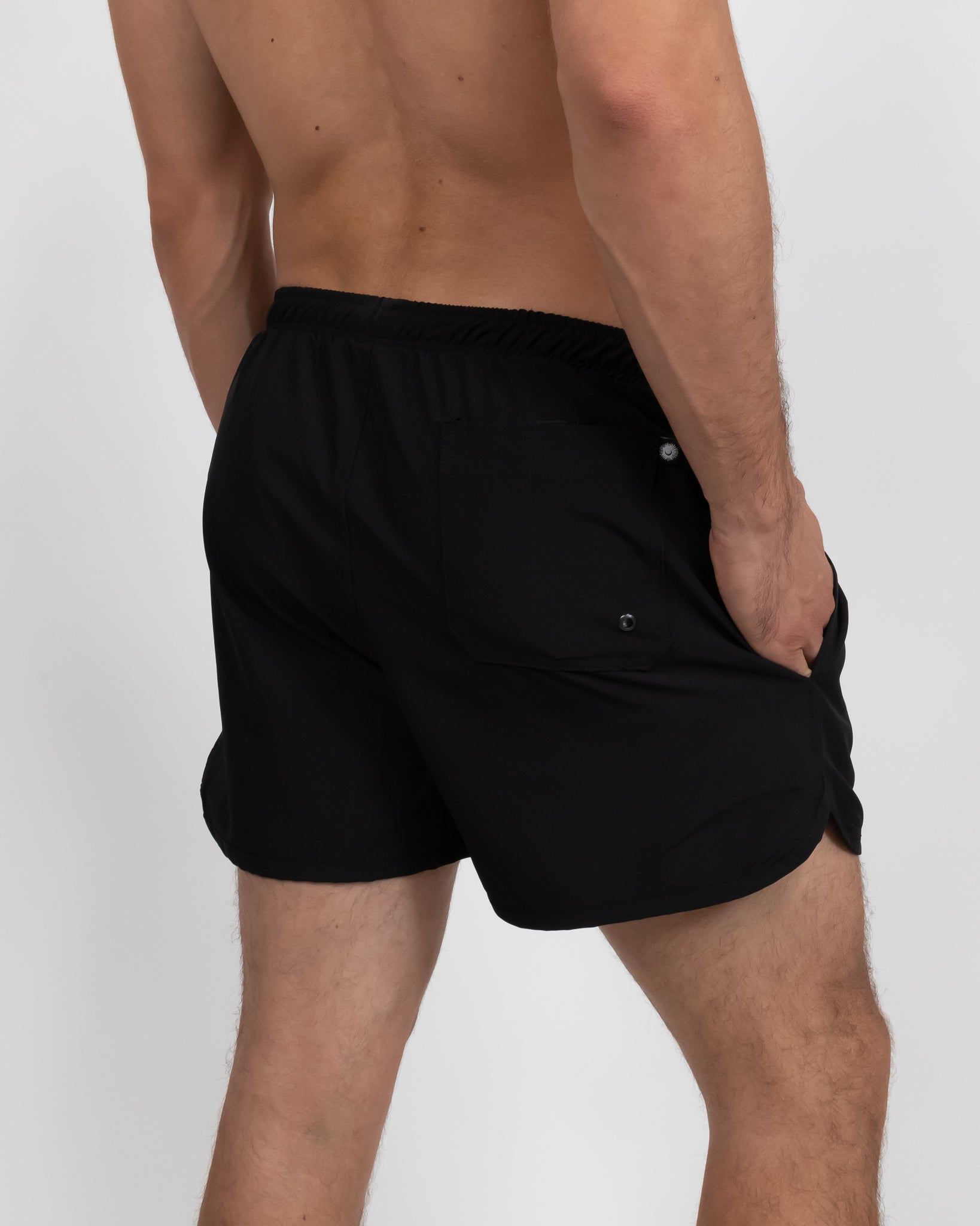 BLACK VOLAN SHORTS