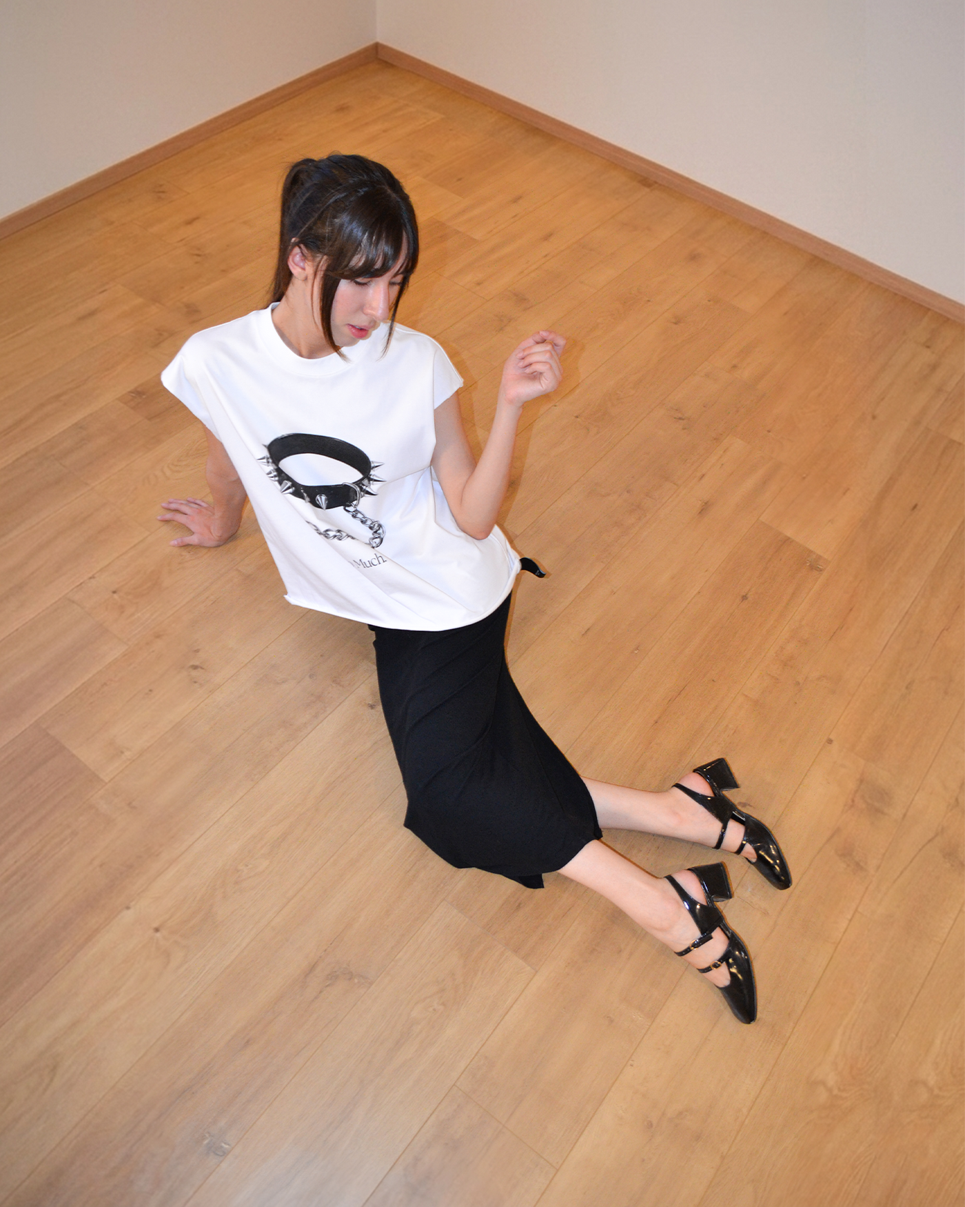 T-SHIRT TOO MUCH TEE