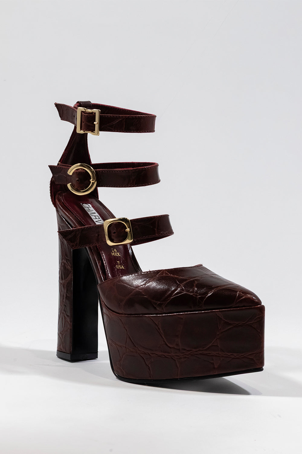TACONES DOMINA VINO