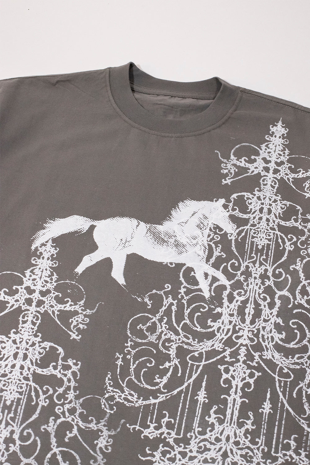 PLAYERA SAVE HORSES GRIS
