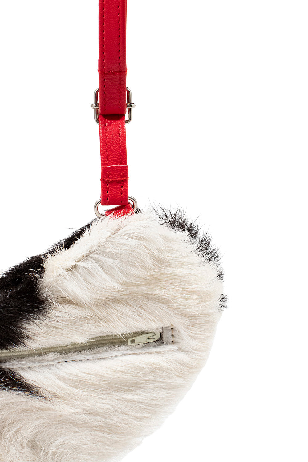 COWHIDE HEART BAG ROJO