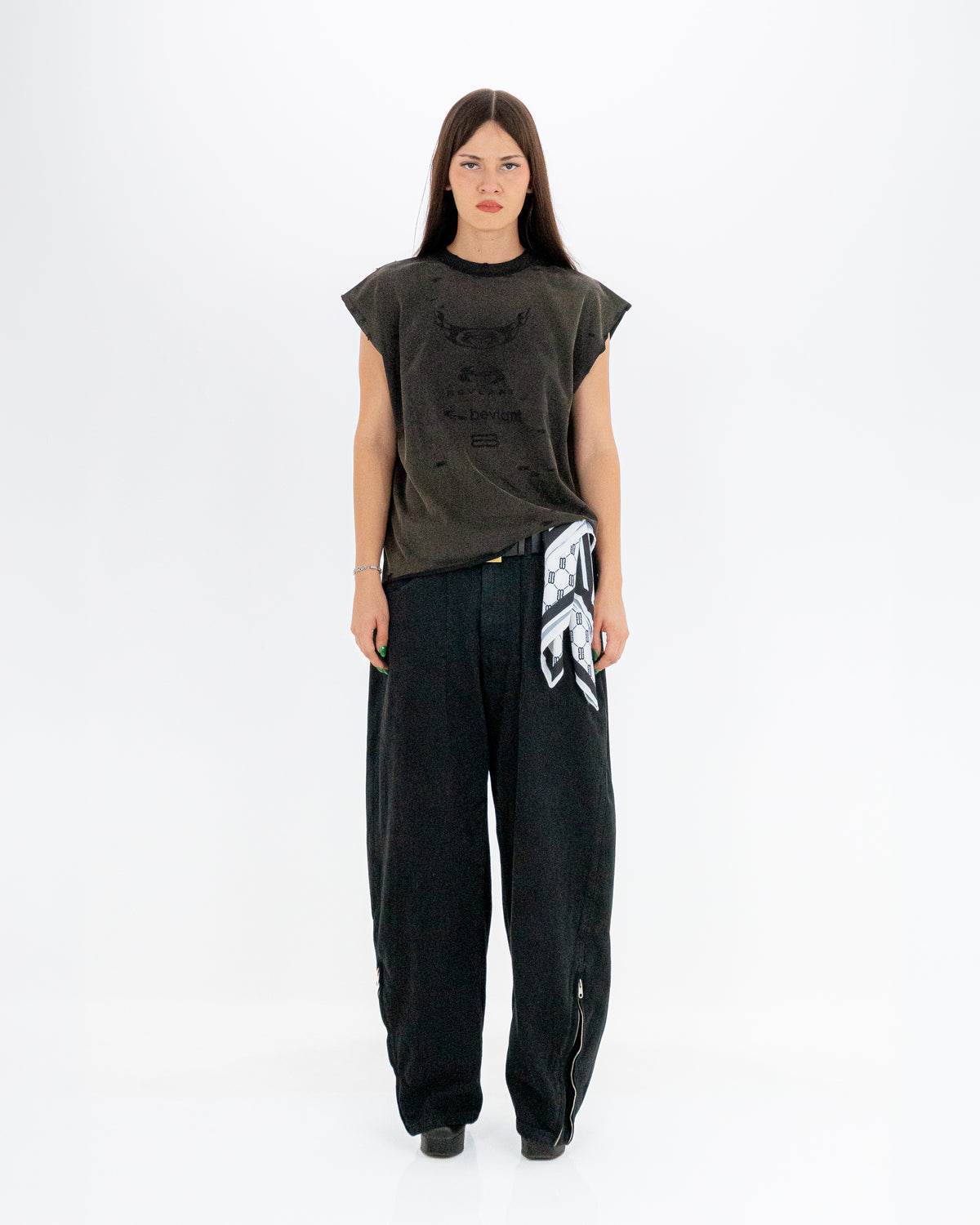 T-SHIRT BLEACHED LOGOS TEE