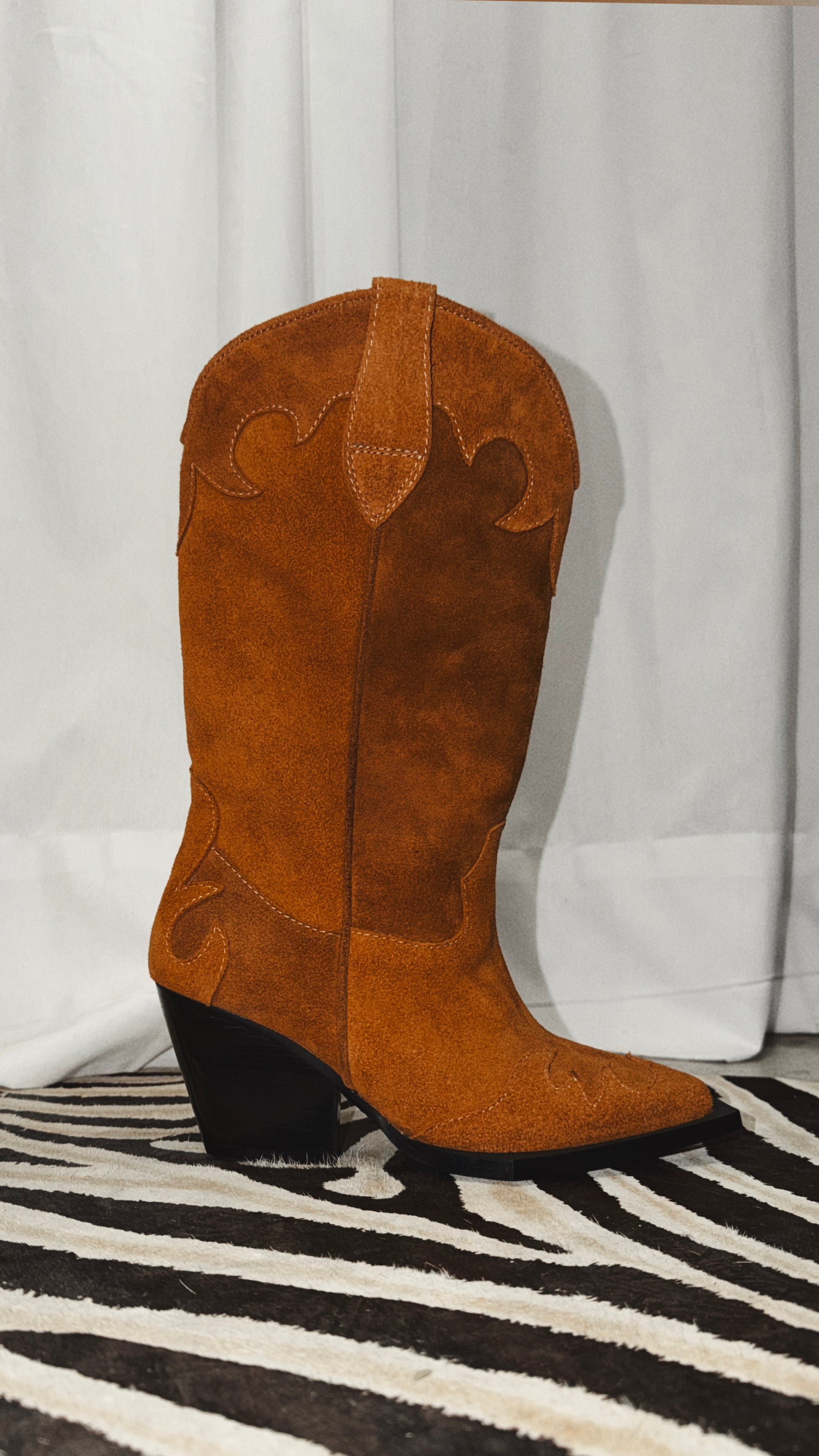 BOTAS NANCY CANELA