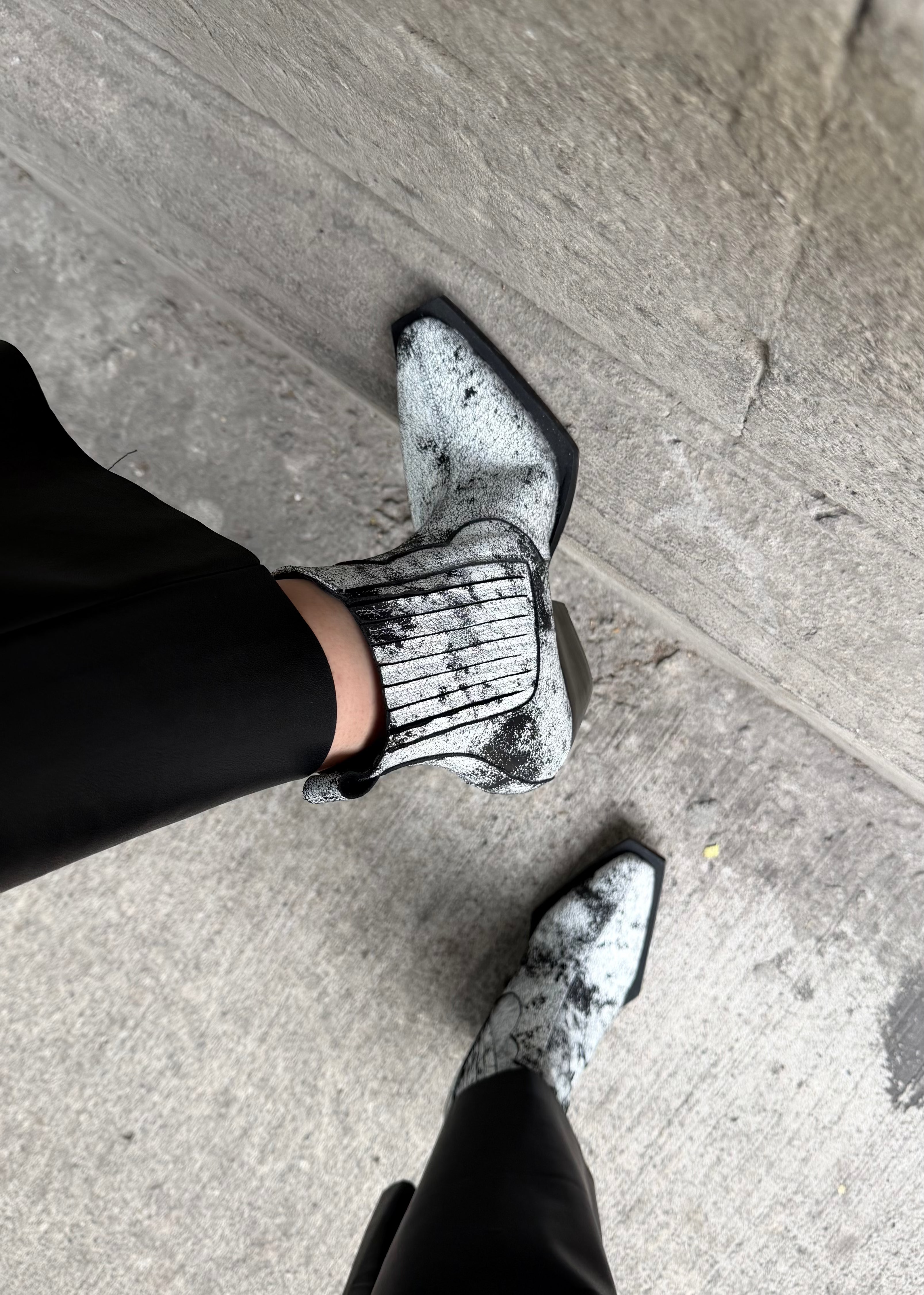 BOTAS LUCKY PAINT
