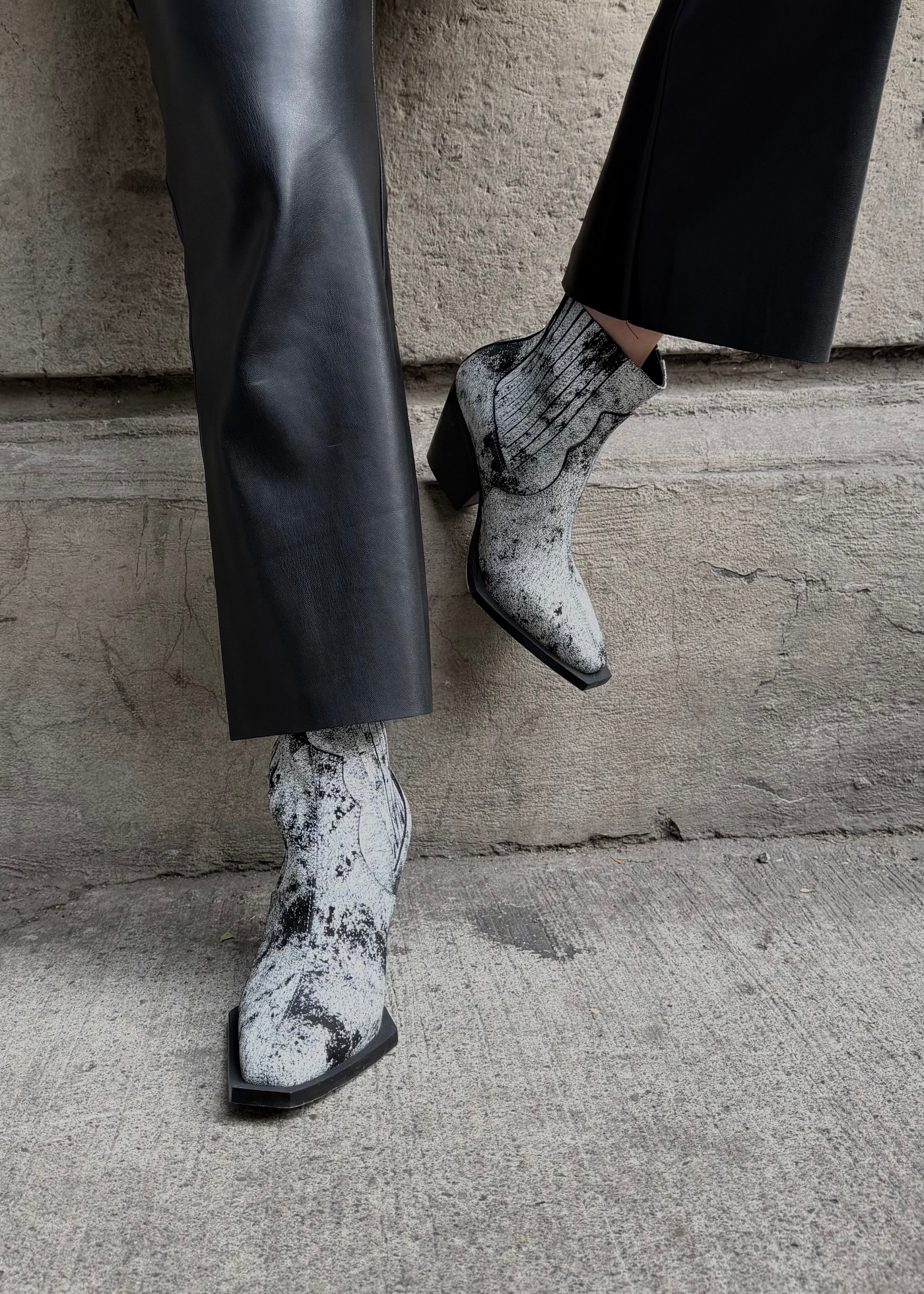 BOTAS LUCKY PAINT