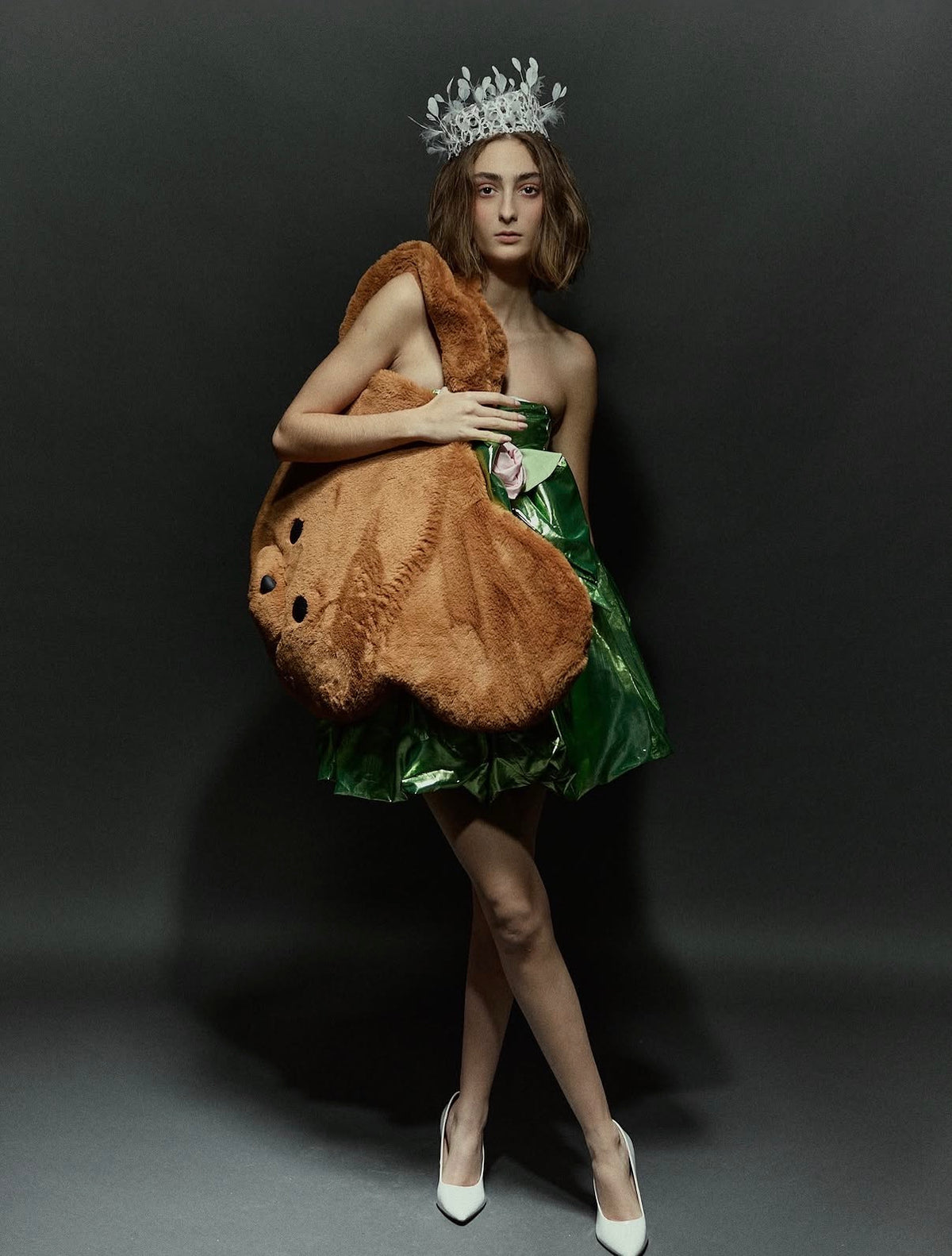 VESTIDO VERDE CON MOÑO