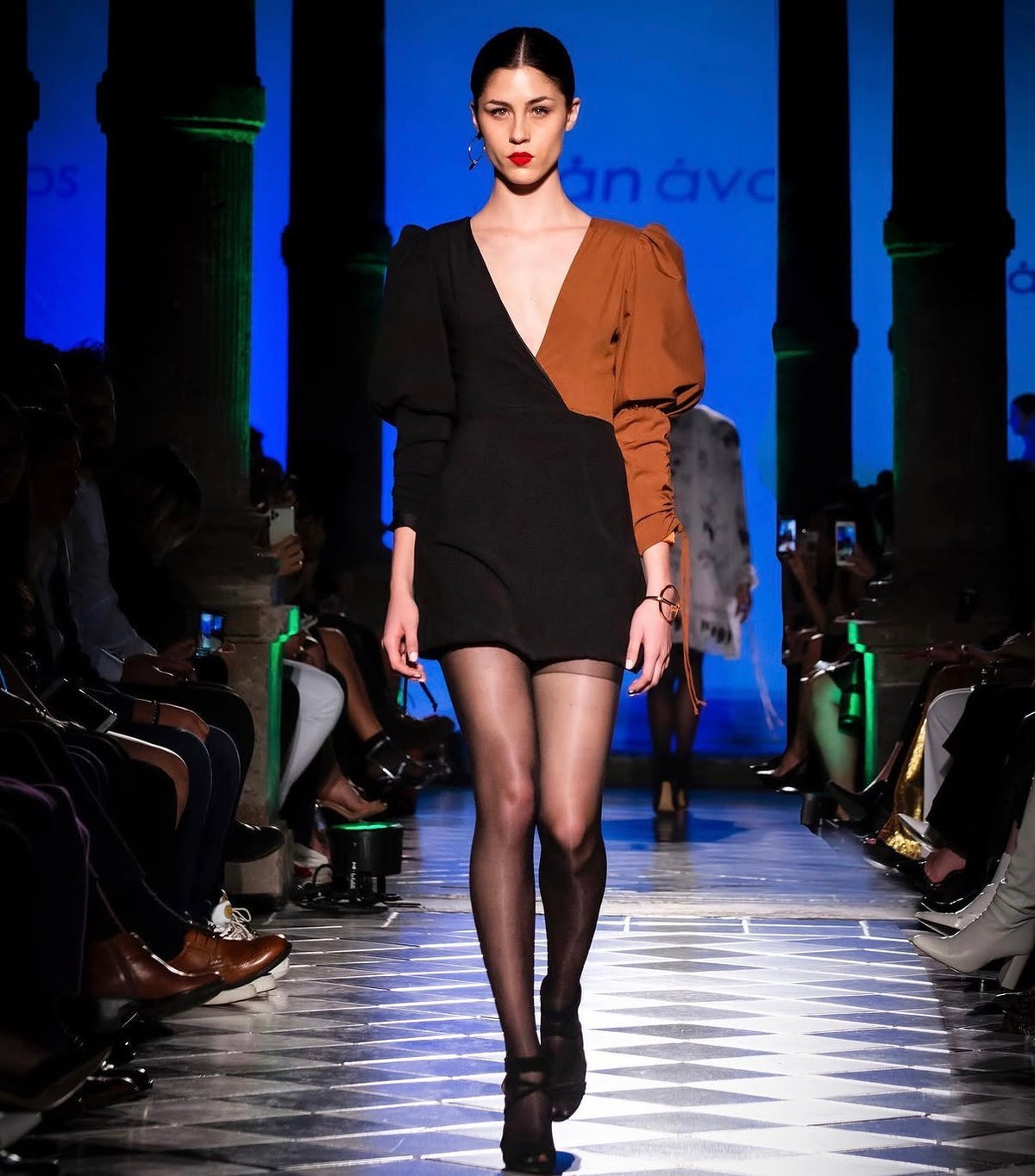 VESTIDO BICOLOR