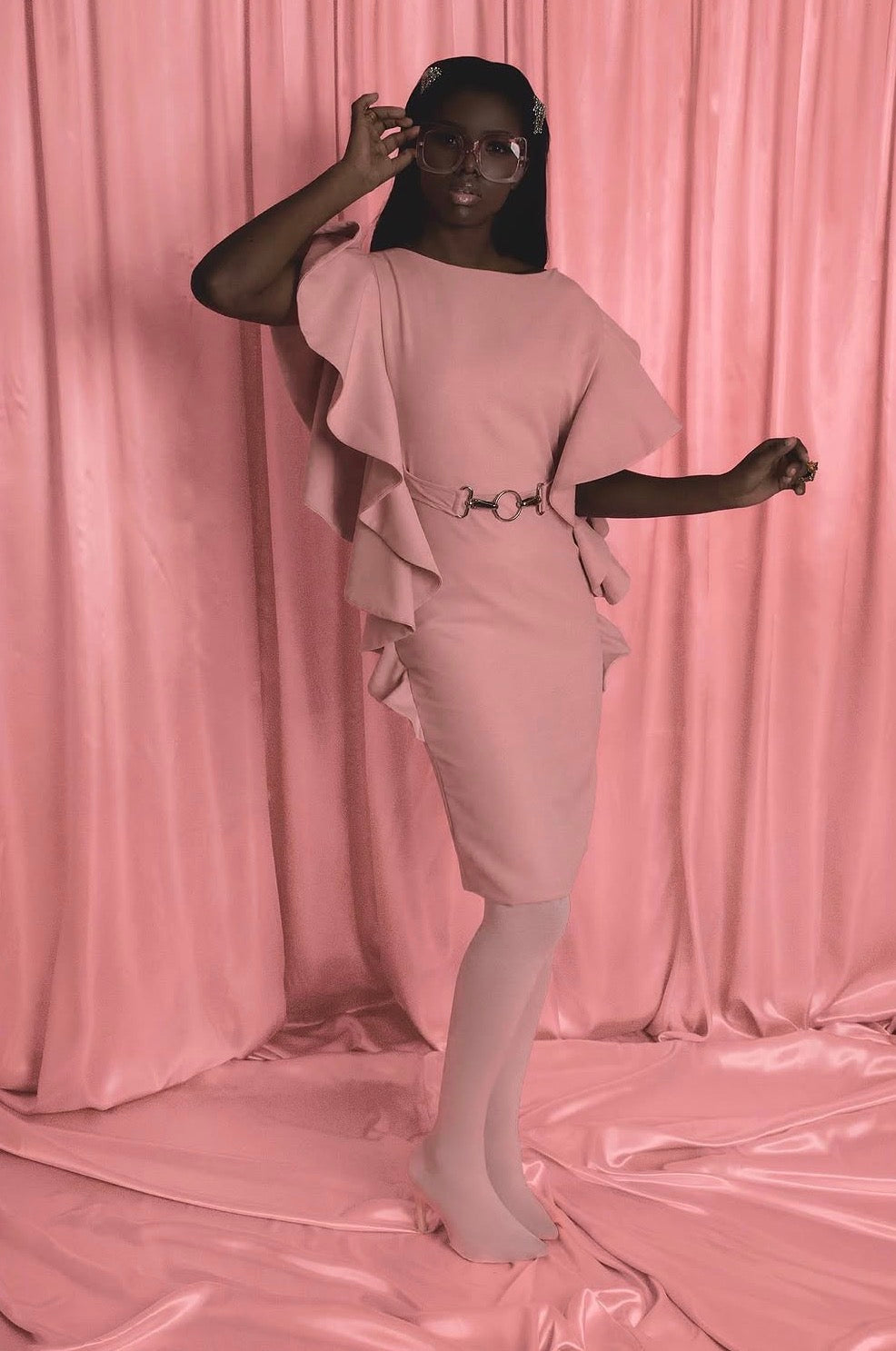 VESTIDO CORTO OLANES