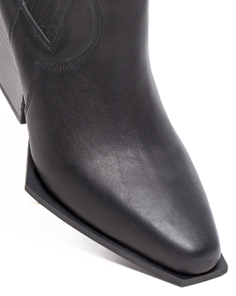 Lucky clearance black booties